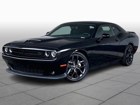 Used 2022 Dodge Challenger R/T w/ Blacktop Package image 1
