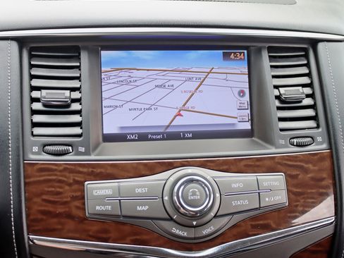 Used 2017 Nissan Armada Platinum AWD/4WD image 22