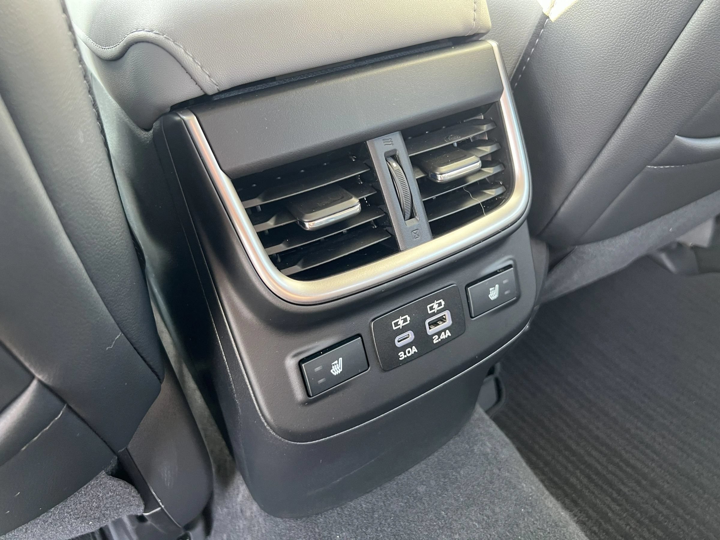 Used 2025 Subaru Legacy Limited AWD/4WD image 25