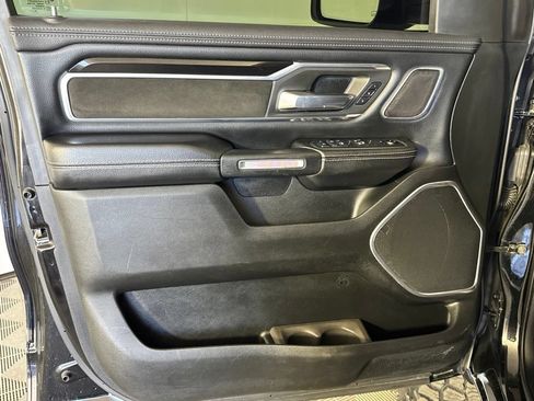 Used 2019 RAM 1500 Laramie AWD/4WD image 31