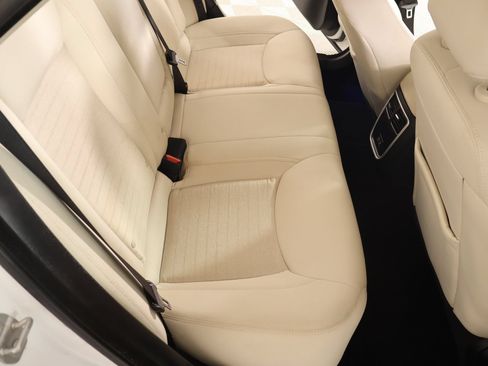 Used 2021 Chrysler 300 Touring w/ Sport Appearance Package RWD image 13