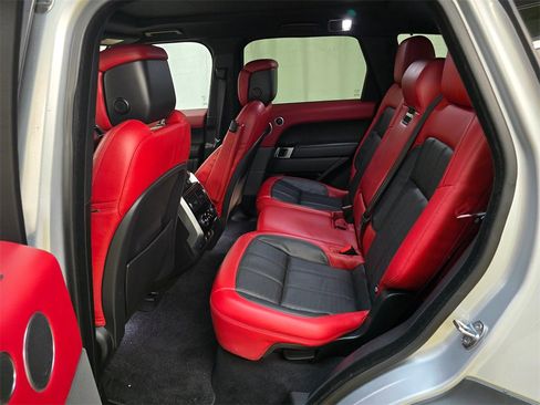 Used 2019 Land Rover Range Rover Sport HSE Dynamic image 16