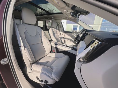 New 2026 Volvo XC60 B5 Ultra w/ Protection Package Premier image 26