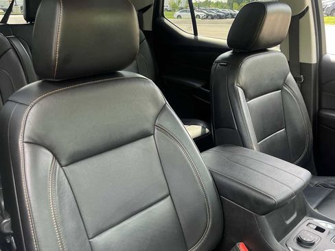 Used 2019 Chevrolet Traverse LT w/ LT Premium Package AWD/4WD image 39