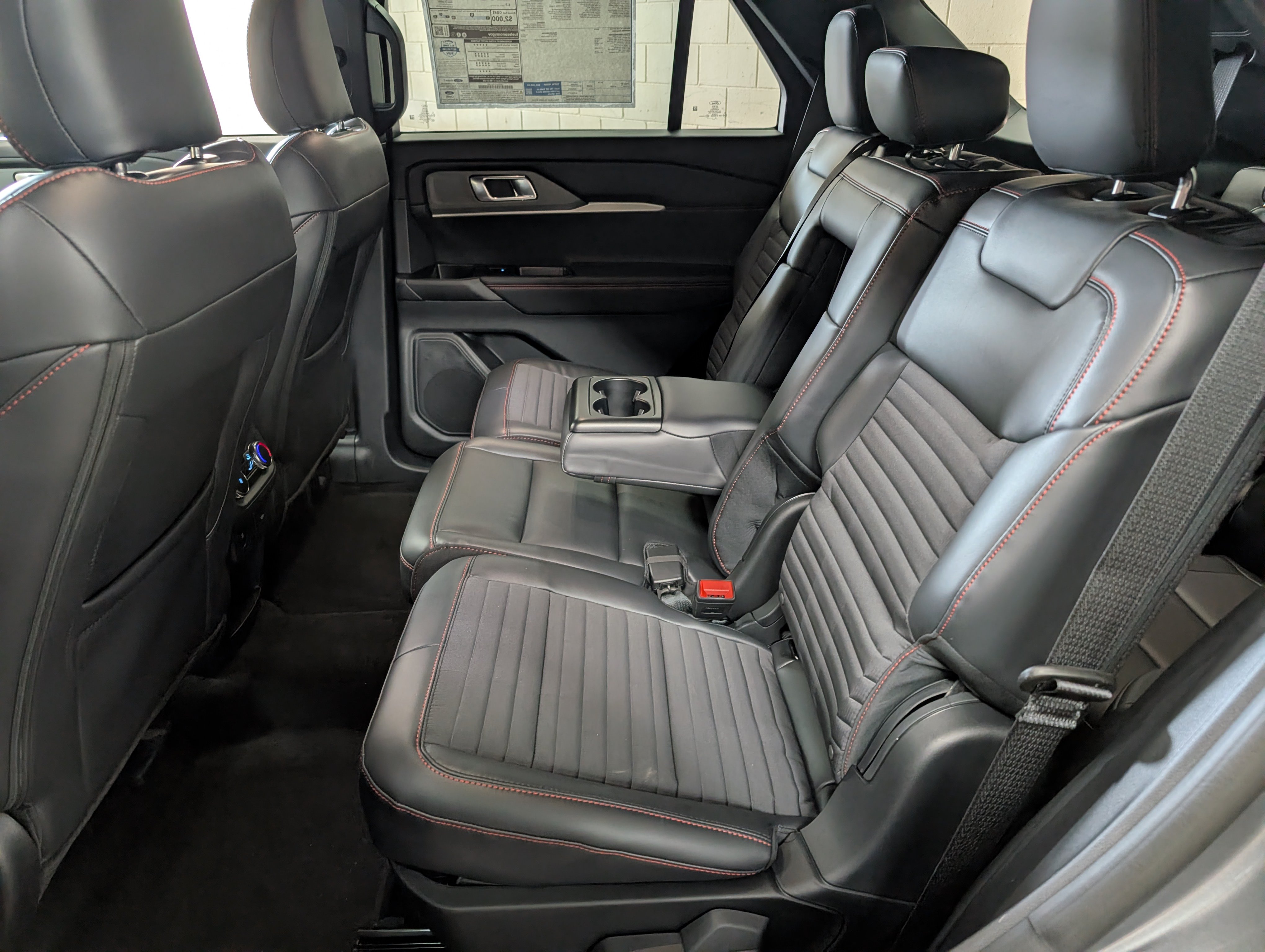New 2027 Ford Explorer ST-Line AWD/4WD image 11