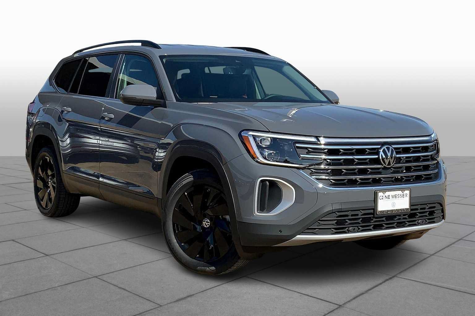 Used 2026 Volkswagen Atlas SE AWD/4WD image 2