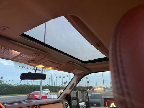 Used 2011 Ford F250 King Ranch w/ FX4 Off Road Pkg image 30