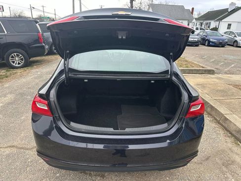 Used 2023 Chevrolet Malibu LT FWD image 10