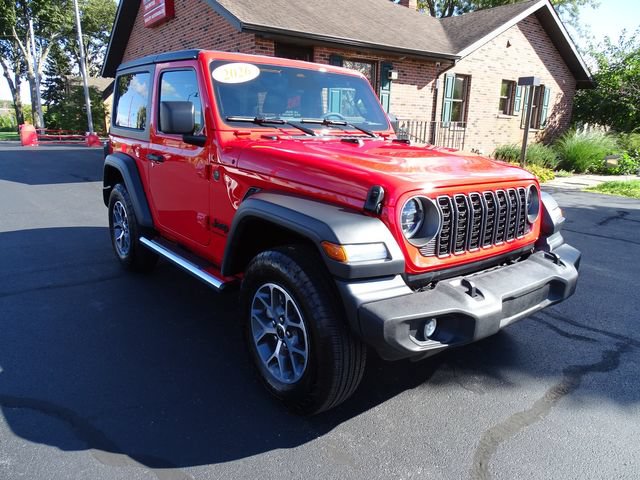 Used 2026 Jeep Wrangler Sport AWD/4WD image 4