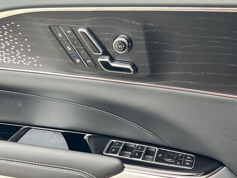 New 2026 Cadillac Lyriq V AWD/4WD image 23