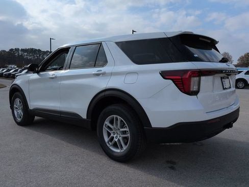 New 2026 Ford Explorer Active AWD/4WD image 6