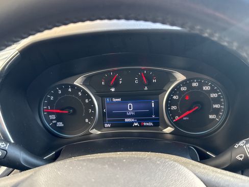 Used 2020 Chevrolet Equinox LT AWD/4WD image 19
