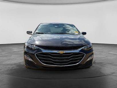 Used 2025 Chevrolet Malibu LT