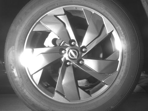 Used 2025 Nissan Rogue SV image 15