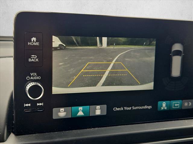 Used 2025 Honda Pilot Touring image 11