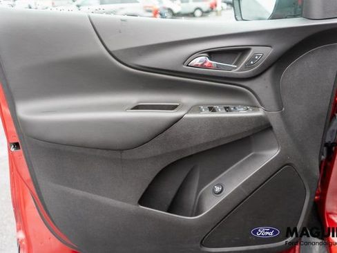 Used 2024 Chevrolet Equinox LT image 16