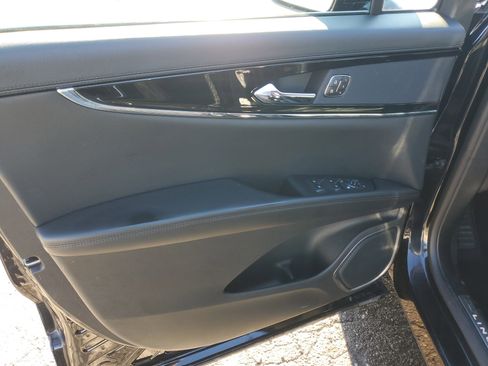 Certified 2023 Lincoln Nautilus Reserve w/ Monochromatic Package image 10