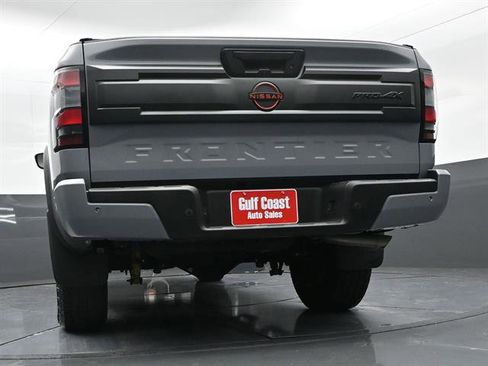 Used 2025 Nissan Frontier PRO-4X image 36