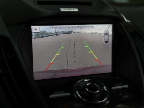 Used 2017 Ford Escape Titanium AWD/4WD image 15