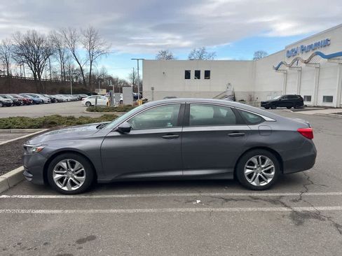 Used 2018 Honda Accord LX image 3