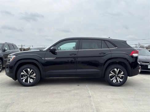 New 2026 Volkswagen Atlas Cross Sport SE image 6