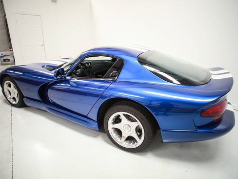 Used 1996 Dodge Viper GTS RWD image 14