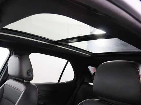 Used 2022 Chevrolet Equinox RS image 24