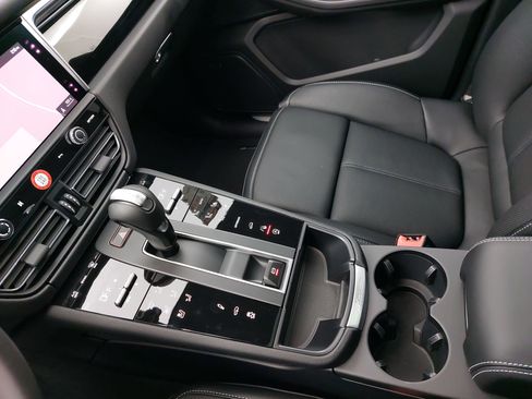 New 2026 Porsche Macan S image 26