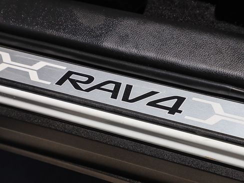 Certified 2023 Toyota RAV4 XSE AWD/4WD image 22