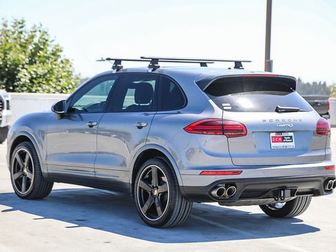 Used 2018 Porsche Cayenne S AWD/4WD image 7