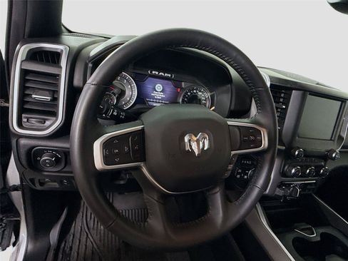 Used 2022 RAM 1500 Big Horn AWD/4WD image 5