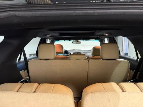 Used 2016 Ford Explorer Limited w/ Equipment Group 301A AWD/4WD image 10