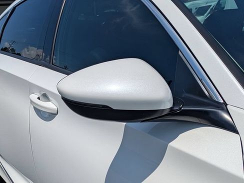 Used 2022 Honda Accord EX-L image 12