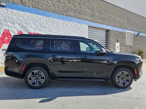 New 2026 Jeep Grand Wagoneer 4WD image 8