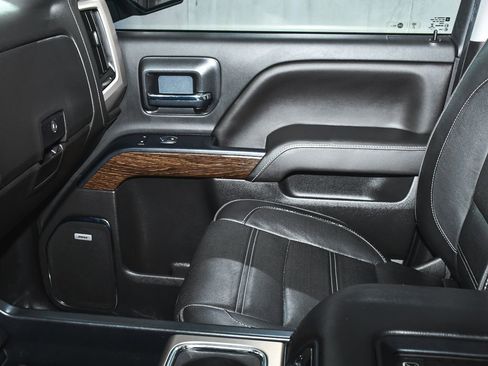 Used 2018 GMC Sierra 1500 Denali image 37