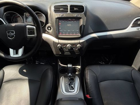 Used 2019 Dodge Journey GT AWD/4WD image 11