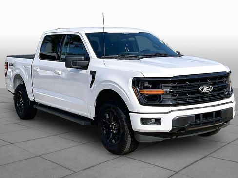 Used 2025 Ford F150 XLT w/ Equipment Group 301A Standard AWD/4WD image 3