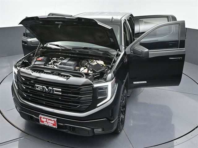 Used 2022 GMC Sierra 1500 Elevation w/ LPO, Elevation Black Package AWD/4WD image 48