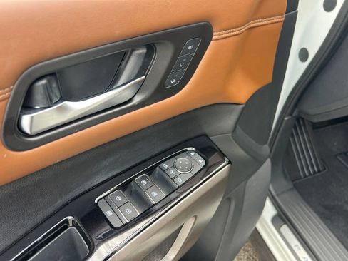 Used 2023 Nissan Pathfinder Platinum FWD image 28