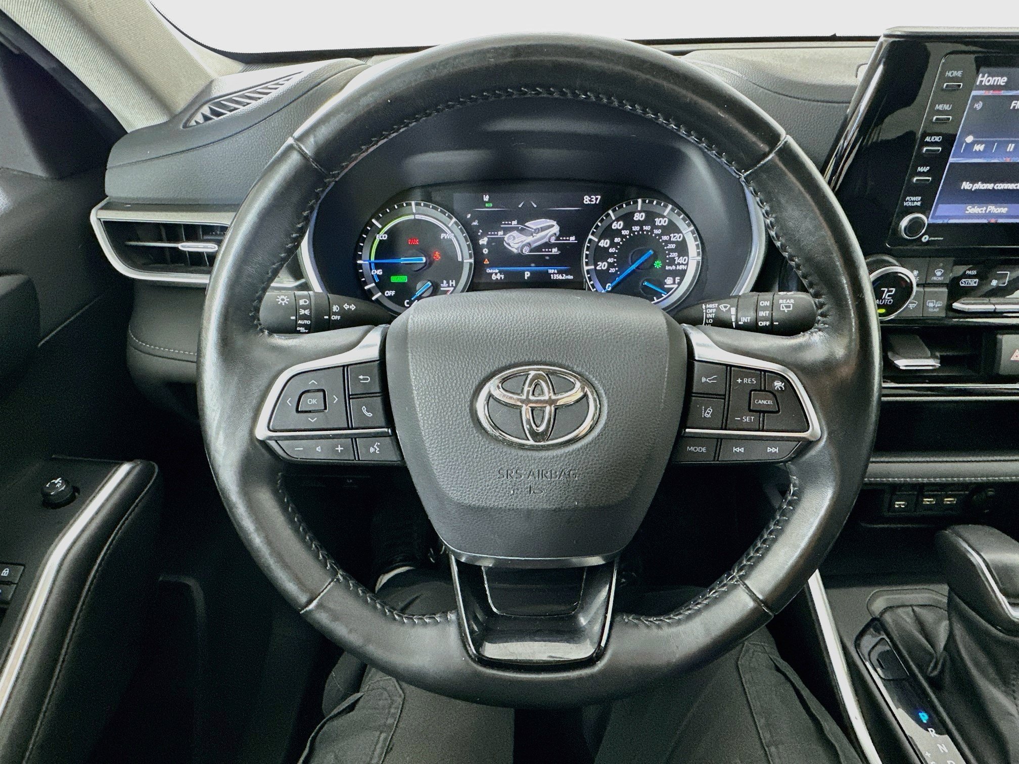 Used 2021 Toyota Highlander XLE AWD/4WD image 11