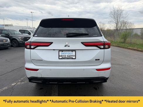 Used 2023 Mitsubishi Outlander SE Black Edition AWD/4WD image 7