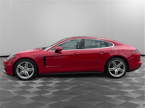 Used 2018 Porsche Panamera 4S AWD/4WD image 2