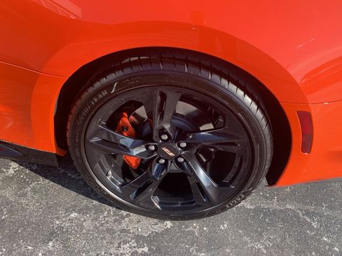 Used 2021 Chevrolet Camaro SS image 23