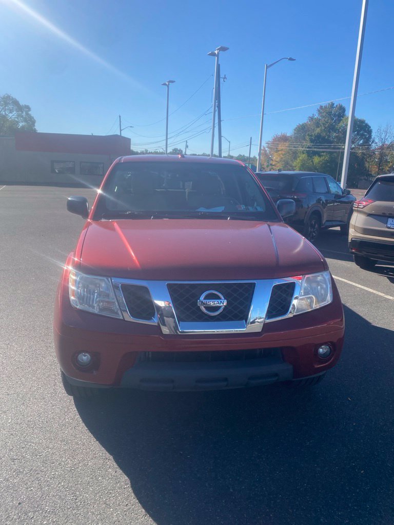Used 2014 Nissan Frontier SV w/ SV Value Truck Package RWD image 5