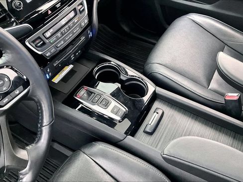 Used 2019 Honda Pilot Elite image 17