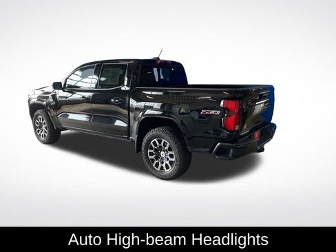 Used 2023 Chevrolet Colorado Z71 w/ Z71 Convenience Package 2 AWD/4WD image 18
