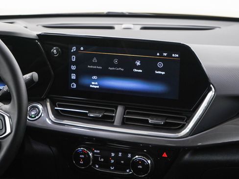 Used 2024 Chevrolet Trax ACTIV w/ Sunroof Package FWD image 15