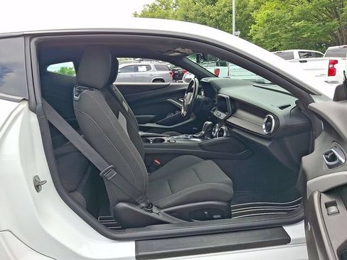 Used 2019 Chevrolet Camaro LT w/ Technology Package RWD image 26