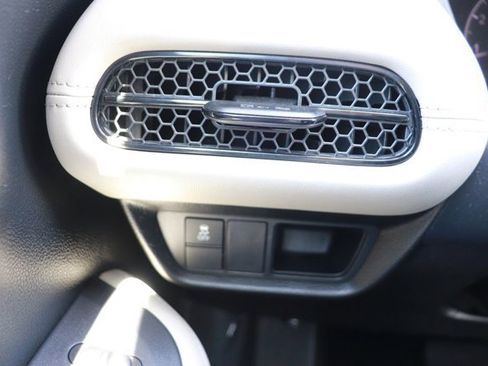 Used 2023 Honda HR-V LX image 24