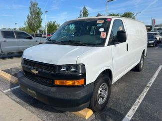 Used 2018 Chevrolet Express 2500 w/ Enhanced Convenience Package RWD video 2